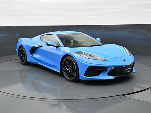 Used 2021 Chevrolet Corvette Stingray Preferred Cpe w/ Engine Appearance Package RWD image 26