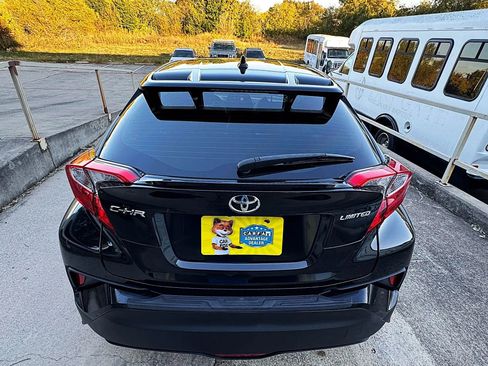 Used 2020 Toyota C-HR Limited image 4