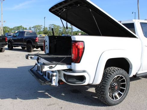 Used 2022 GMC Sierra 1500 AT4 w/ AT4 Premium Package AWD/4WD image 10