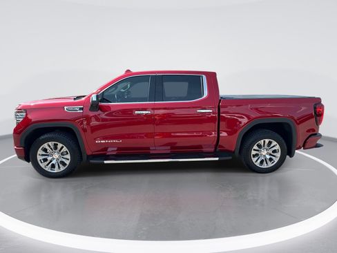Used 2023 GMC Sierra 1500 Denali w/ Technology Package AWD/4WD image 5