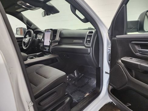 Used 2025 RAM 1500 Big Horn AWD/4WD image 31