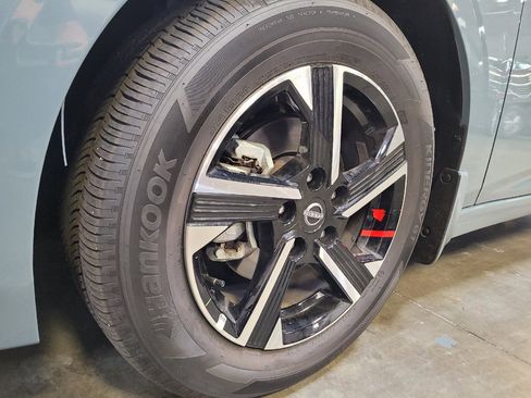 Used 2025 Nissan Sentra SV w/ All-Weather Package FWD image 31