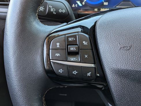 Used 2022 Ford Escape Titanium w/ Titanium Premium Package image 29