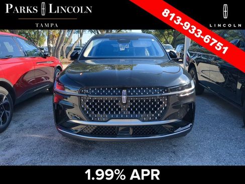 Certified 2025 Lincoln Nautilus Premier AWD/4WD image 8