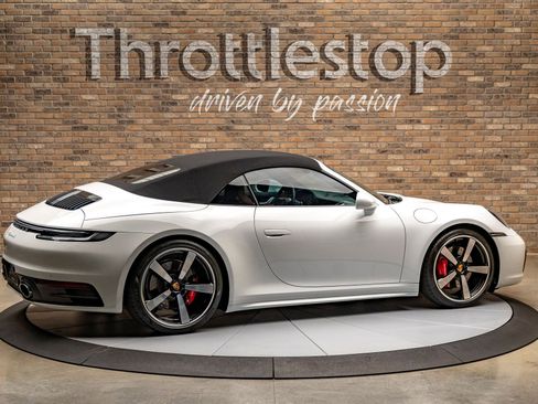 Used 2024 Porsche 911 Cabriolet image 6