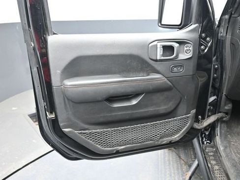 Used 2022 Jeep Gladiator Mojave w/ LED Lighting Group AWD/4WD image 13