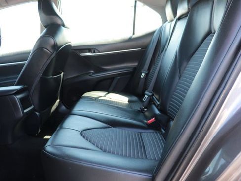 Used 2023 Toyota Camry SE FWD image 10