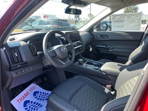 New 2026 Nissan Pathfinder SV image 9