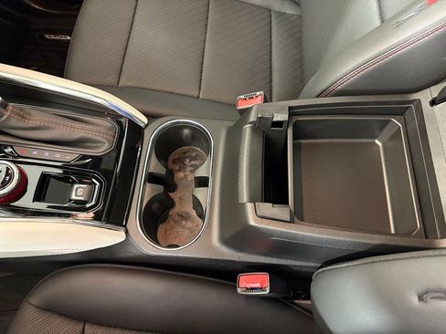 Used 2026 GMC Canyon AT4X AWD/4WD image 33