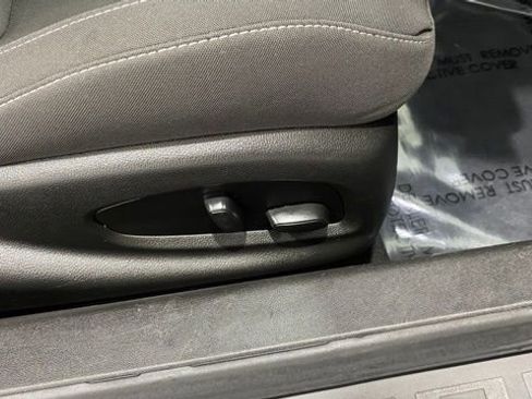 Used 2023 Chevrolet Camaro LT image 18