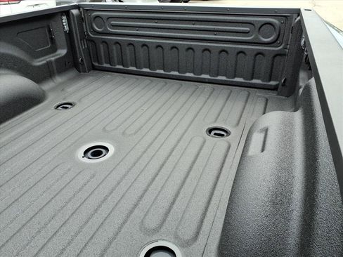 New 2026 RAM 3500 Laramie AWD/4WD image 14