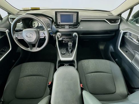 Used 2021 Toyota RAV4 XLE w/ Convenience Package AWD/4WD image 10