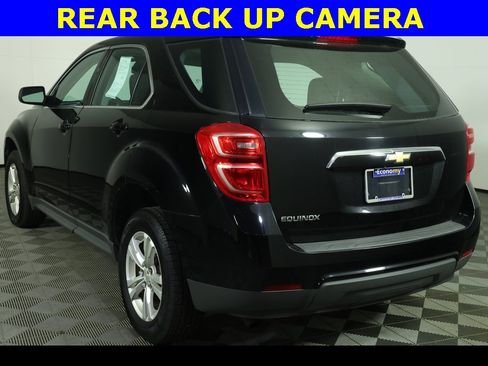 Used 2017 Chevrolet Equinox LS image 4