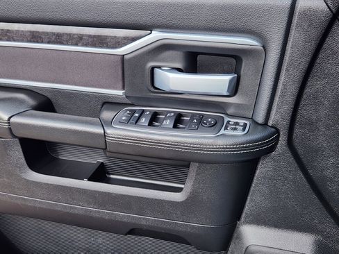 Used 2024 RAM 3500 Big Horn image 7