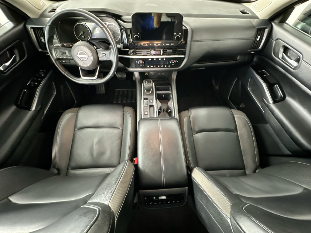 Used 2024 Nissan Pathfinder SL w/ SL Premium Package FWD image 10