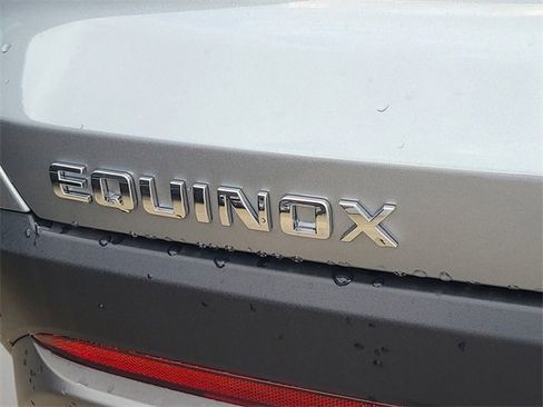 New 2026 Chevrolet Equinox LT image 7