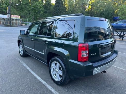 Used 2010 Jeep Patriot Limited AWD/4WD image 7
