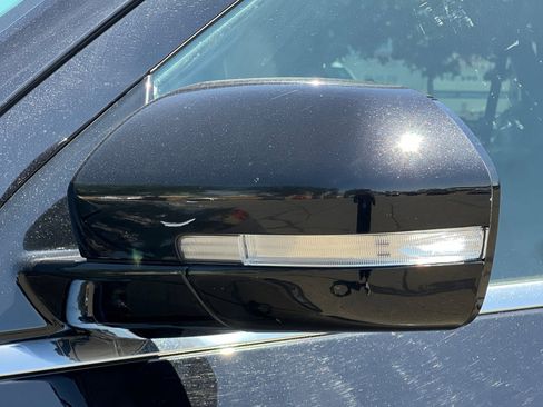 Used 2023 Ford Expedition Limited image 49