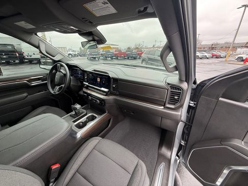 Used 2023 Chevrolet Silverado 1500 RST w/ Redline Edition image 16