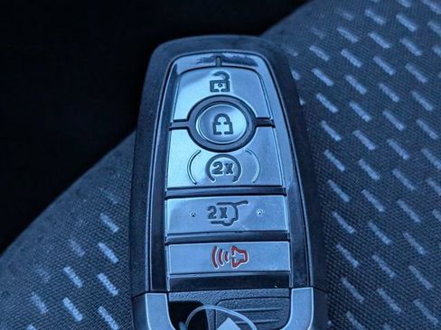 Used 2025 Ford Escape ST-Line w/ Tech Pack #1 FWD image 30