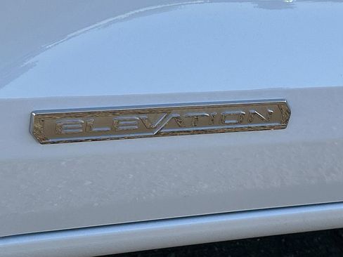 New 2026 GMC Canyon Elevation w/ Convenience Package image 31