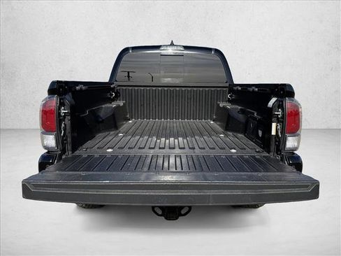 Used 2021 Toyota Tacoma TRD Off-Road image 7