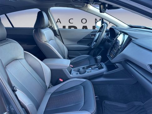 Certified 2025 Subaru Crosstrek 2.5i Limited w/ Crosstrek Mirror Package image 17