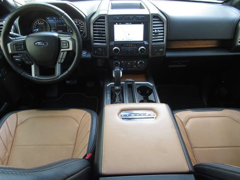 Used 2017 Ford F150 Limited AWD/4WD image 38