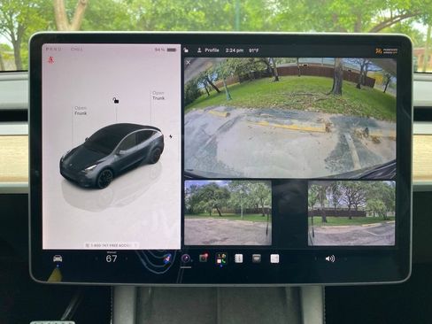 Used 2022 Tesla Model Y Performance AWD/4WD image 27