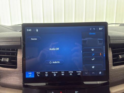 Certified 2024 Ford Expedition Limited AWD/4WD image 4