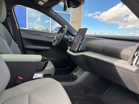New 2026 Volvo EX30 Cross Country Ultra w/ Protection Package Premier image 15