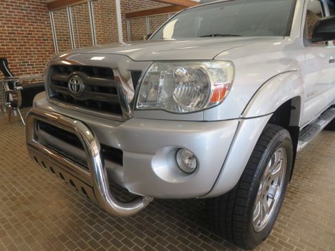 Used 2010 Toyota Tacoma PreRunner image 54
