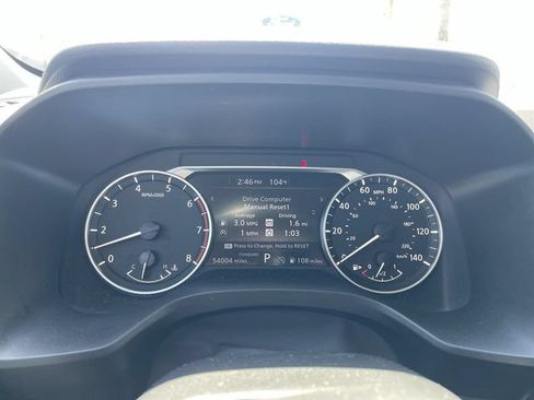 Used 2025 Nissan Rogue SV FWD image 11