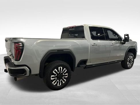 Used 2024 GMC Sierra 2500 AT4 w/ AT4 Premium Plus Package image 7