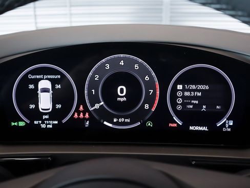 New 2026 Porsche Cayenne image 17