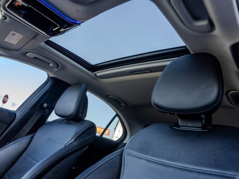 Used 2022 Mercedes-Benz C 300 Sedan image 17