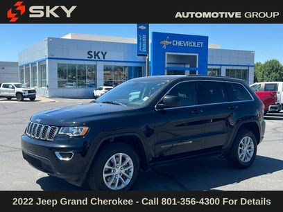 Used 2022 Jeep Grand Cherokee Laredo E w/ Security & Convenience Group