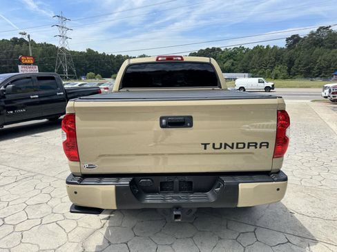 Used 2018 Toyota Tundra Limited w/ Limited Premium Package AWD/4WD image 11