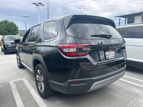 Used 2023 Honda Pilot EX-L image 4