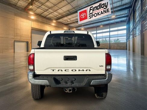Used 2019 Toyota Tacoma TRD Off-Road image 5