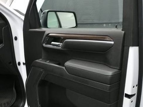 Used 2023 Chevrolet Silverado 1500 LT Trail Boss w/ Protection Package AWD/4WD image 16