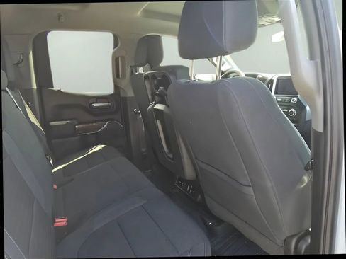 Used 2022 GMC Sierra 1500 SLE AWD/4WD image 17