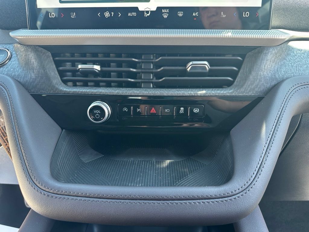 New 2026 Ford Explorer Platinum RWD image 23