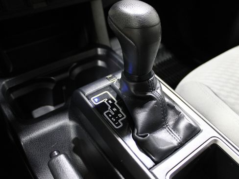 Used 2020 Toyota Tacoma SR image 20