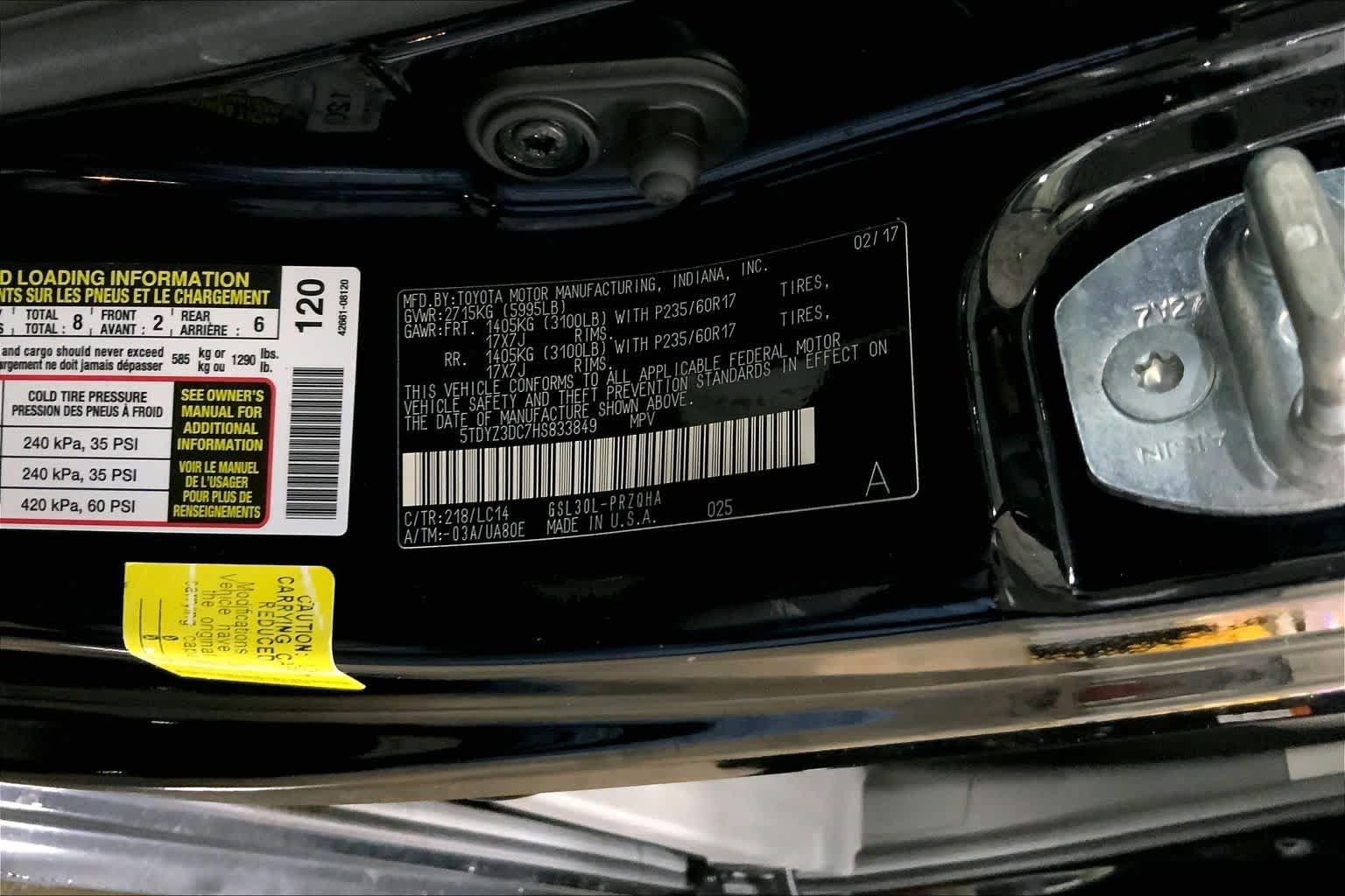 Used 2017 Toyota Sienna XLE FWD image 37