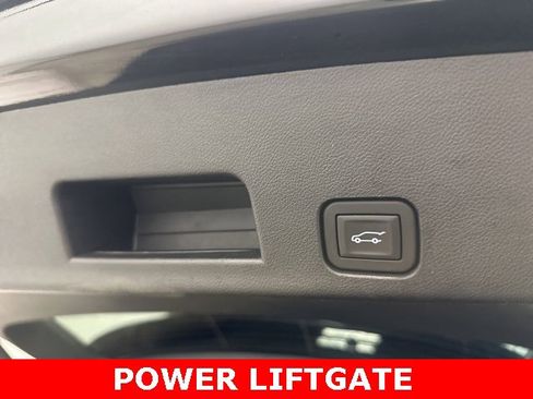 Used 2025 GMC Acadia Elevation image 34