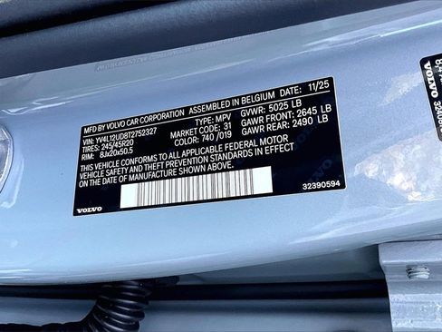 New 2026 Volvo XC40 B5 Ultra w/ Protection Package Premier image 14