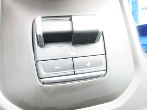 Certified 2024 GMC Sierra 1500 Denali AWD/4WD image 23