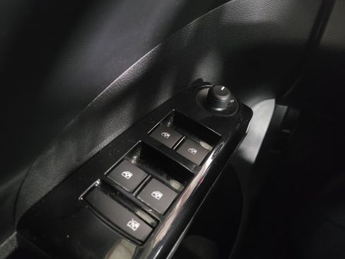 Used 2020 Chevrolet Sonic Premier image 27