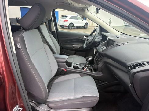Used 2018 Ford Escape SE w/ SE Sync 3 Package FWD image 36